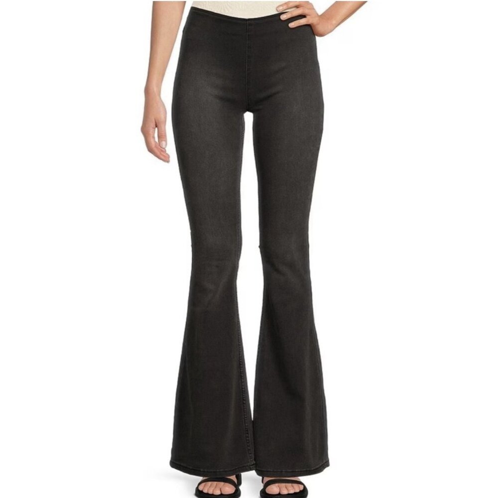 We The Free People Size 31 Flare Jeans Black Stretch Pull On - Picture 1 of 13